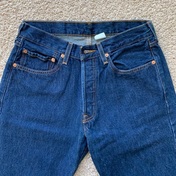 Levi’s - Picture 3 of 8